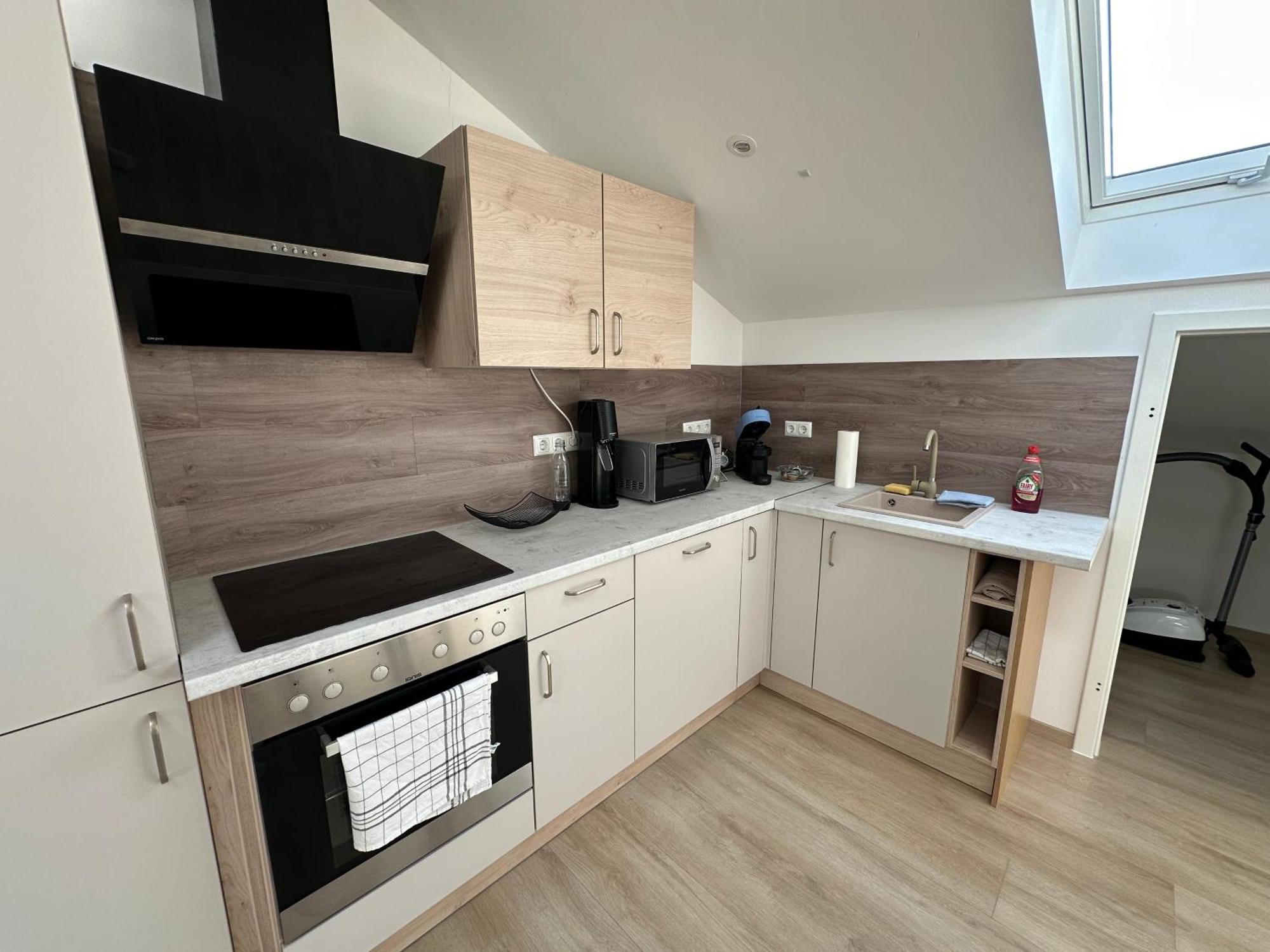 Grosse Ferienwohnung Gaestehaus Neubau Merzig 120M2 Luaran gambar